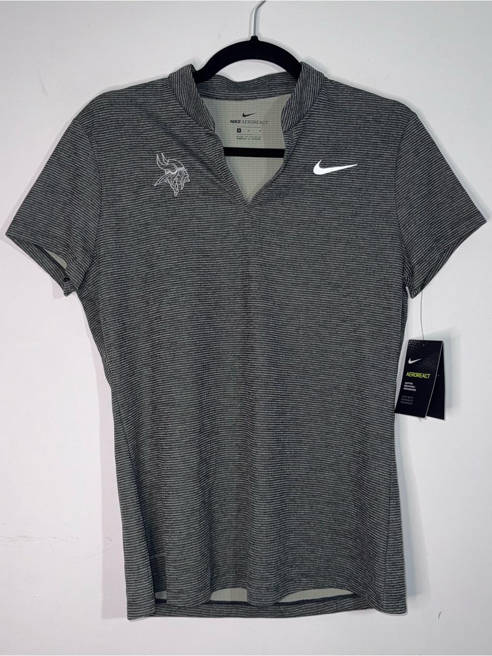 Nike AeroReact Minnesota Vikings Golf Top Gray Striped Performance Shirt Women’s